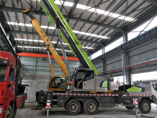 湖北高空车出租需要注意哪些安全事项？